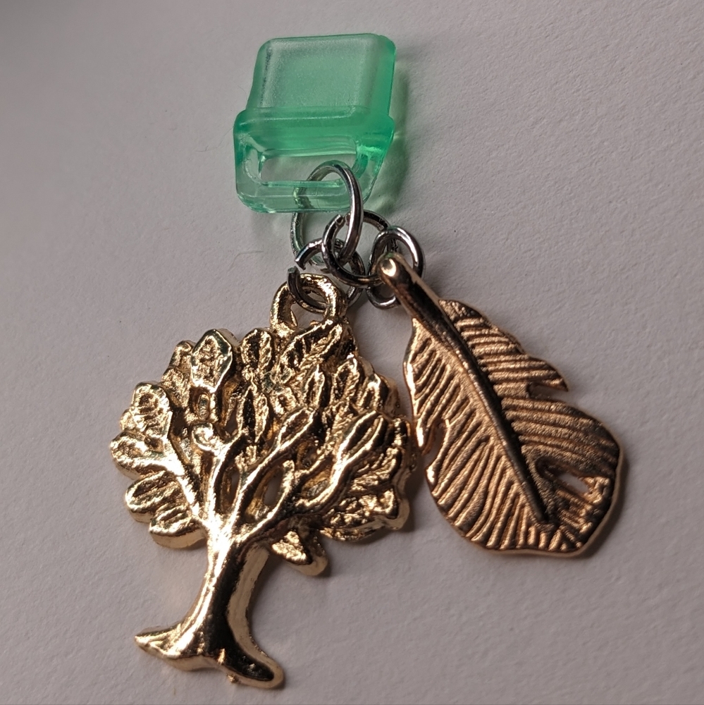 Dust Plug Charm Kindle and charging port USB-C USBc Tree and Leaf/Feather kindle